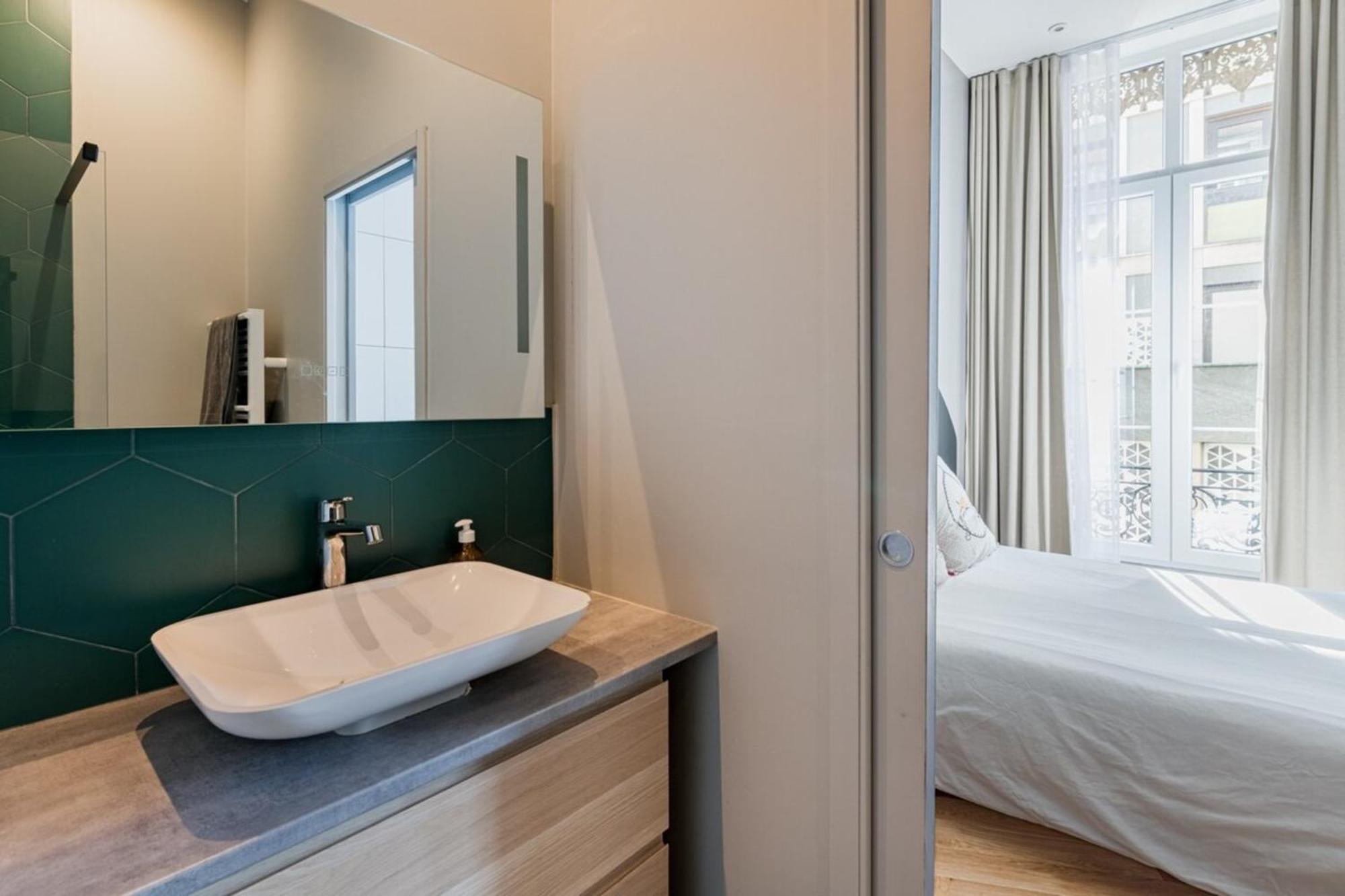 Beige Hospitalite - Apotheose Luxueux- 3 Chambres - Parking Prive サン・テティエンヌ エクステリア 写真